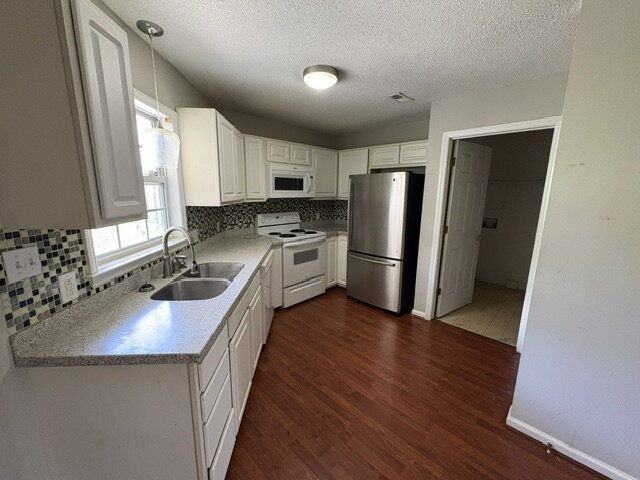 2502 Bluff View Ct #B - Photo 6 of 19