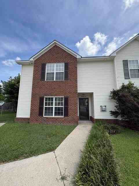 2502 Bluff View Ct #A - Photo 2 of 19