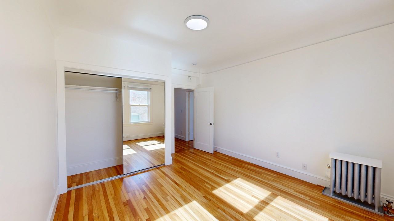 2121 Sacramento Street - Photo 2 of 21