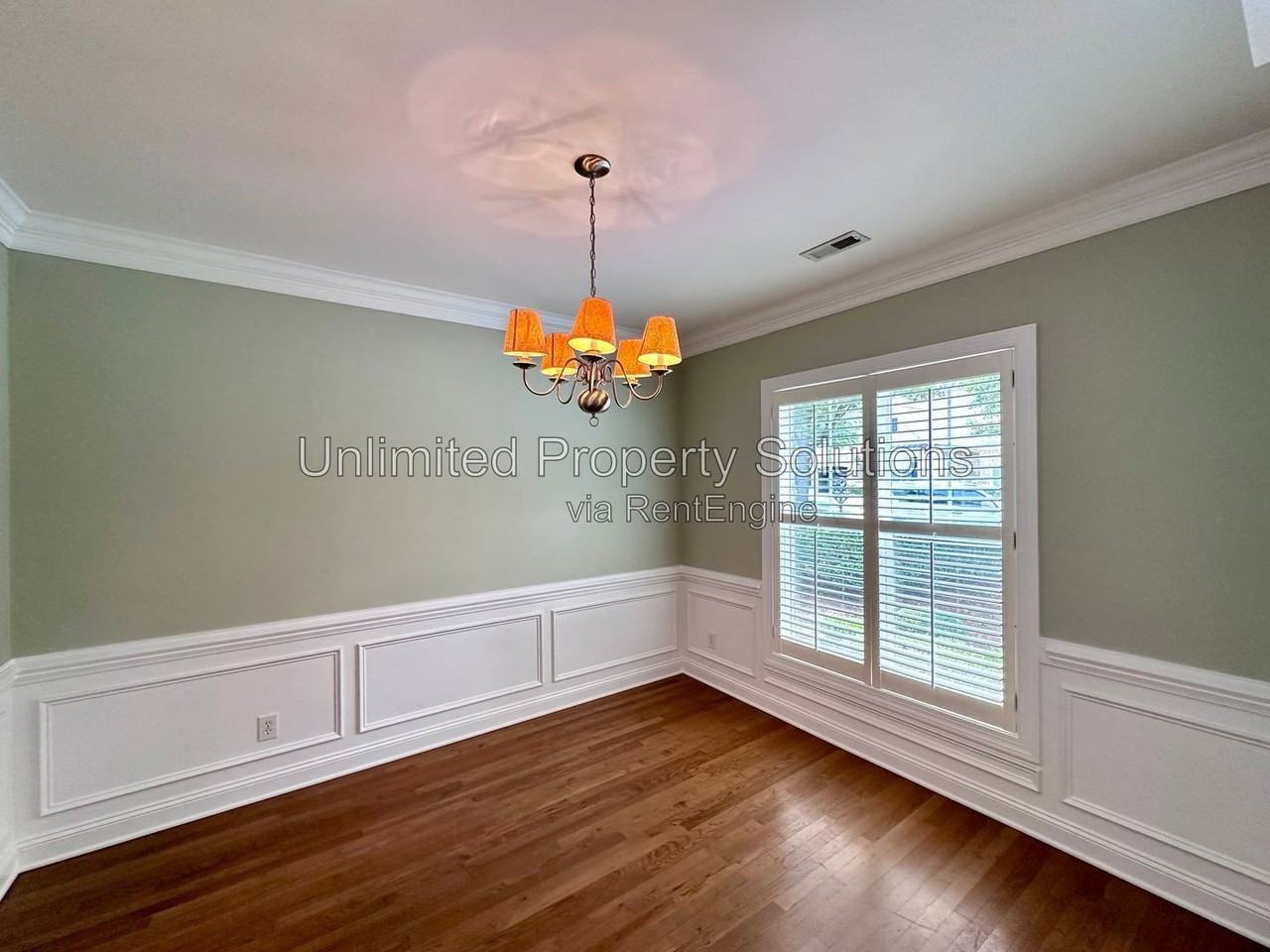 5009 Whitner Dr - Photo 3 of 28