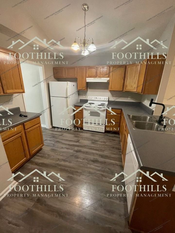 129 Ashton Ln - Photo 5 of 14