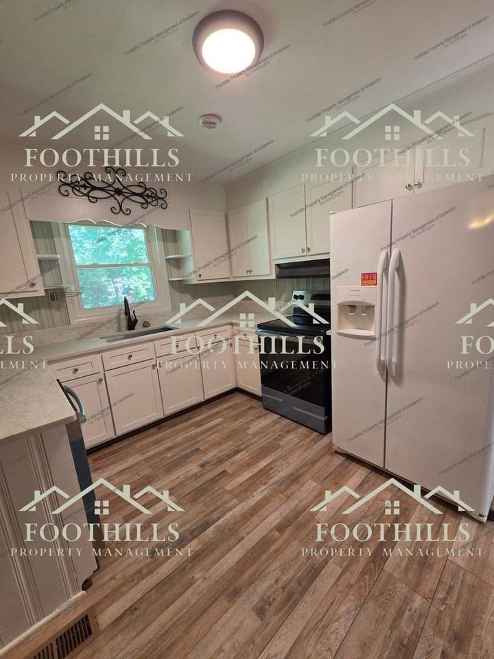 605 River Rd - Photo 4 of 21