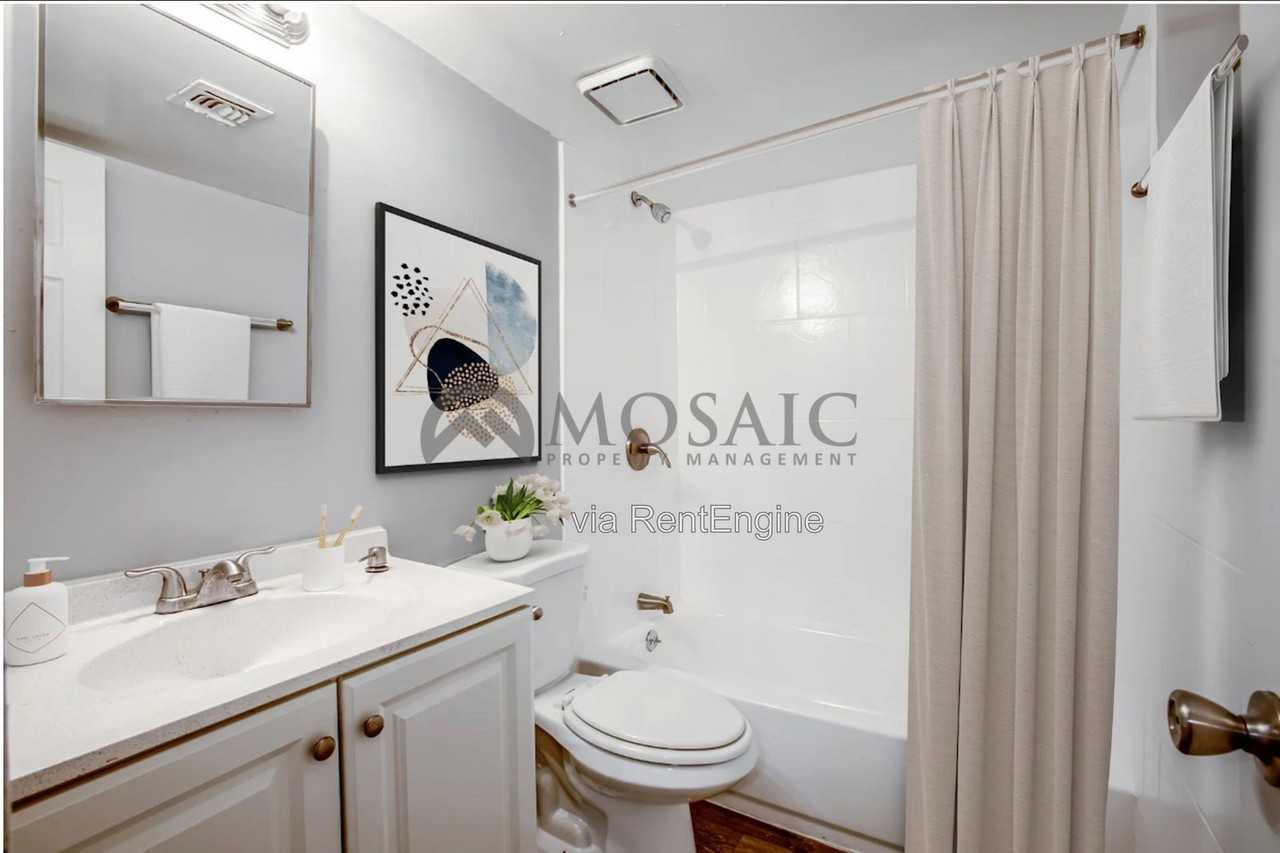 2929 N Greenfield Rd #321 - Photo 7 of 11