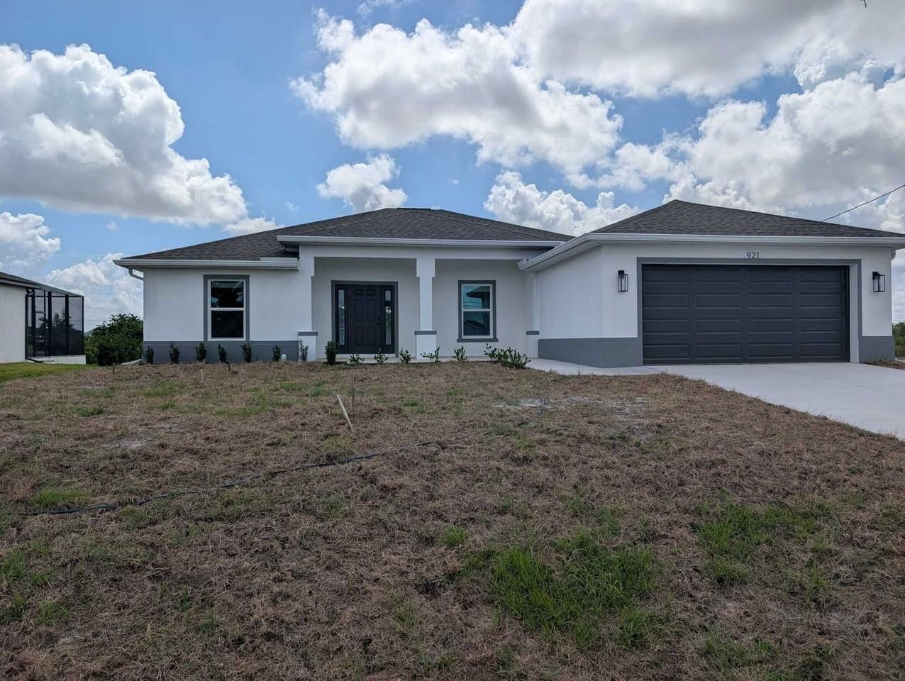 921 Nw 12th Pl
