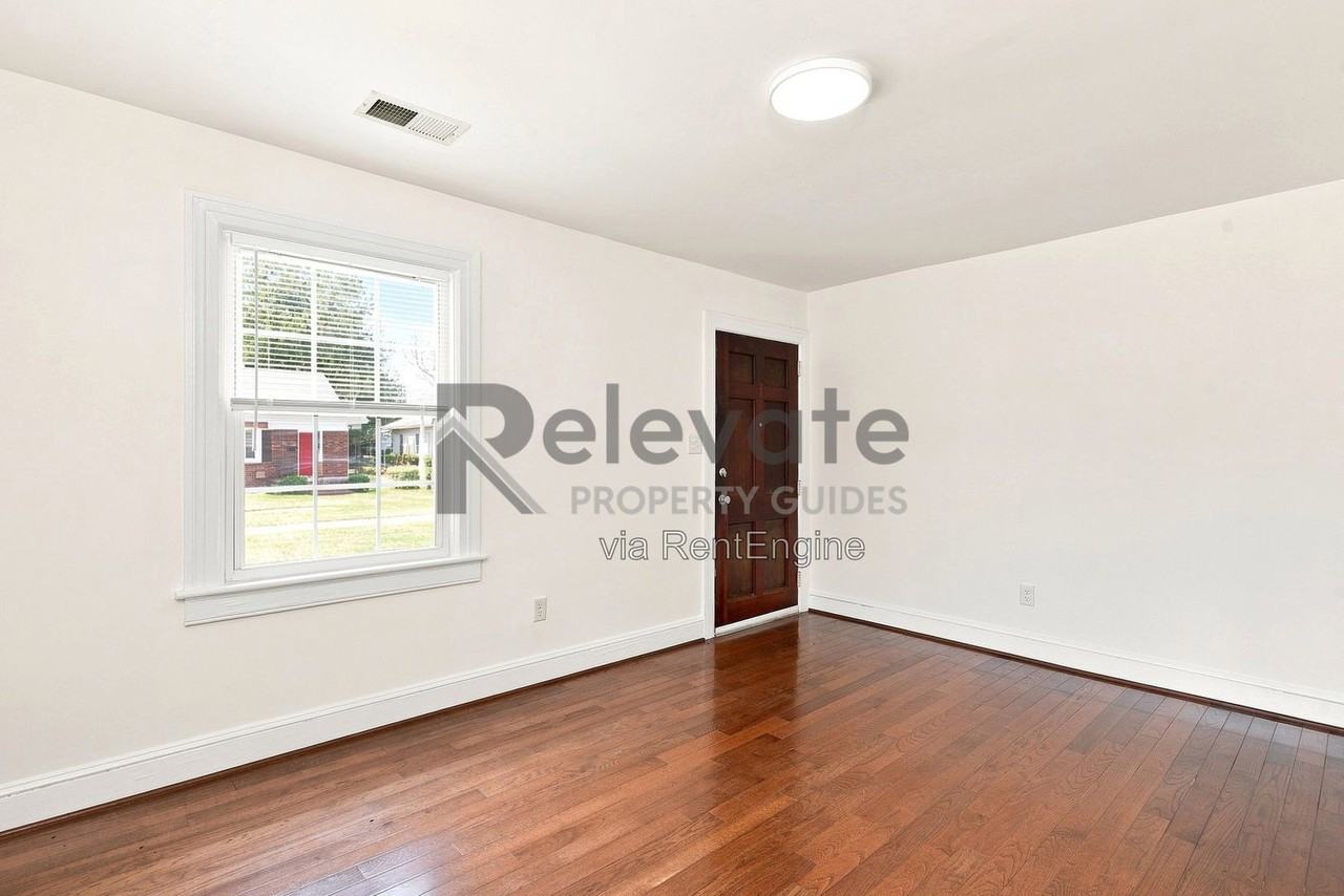 400 Dupuy Ave - Photo 3 of 22
