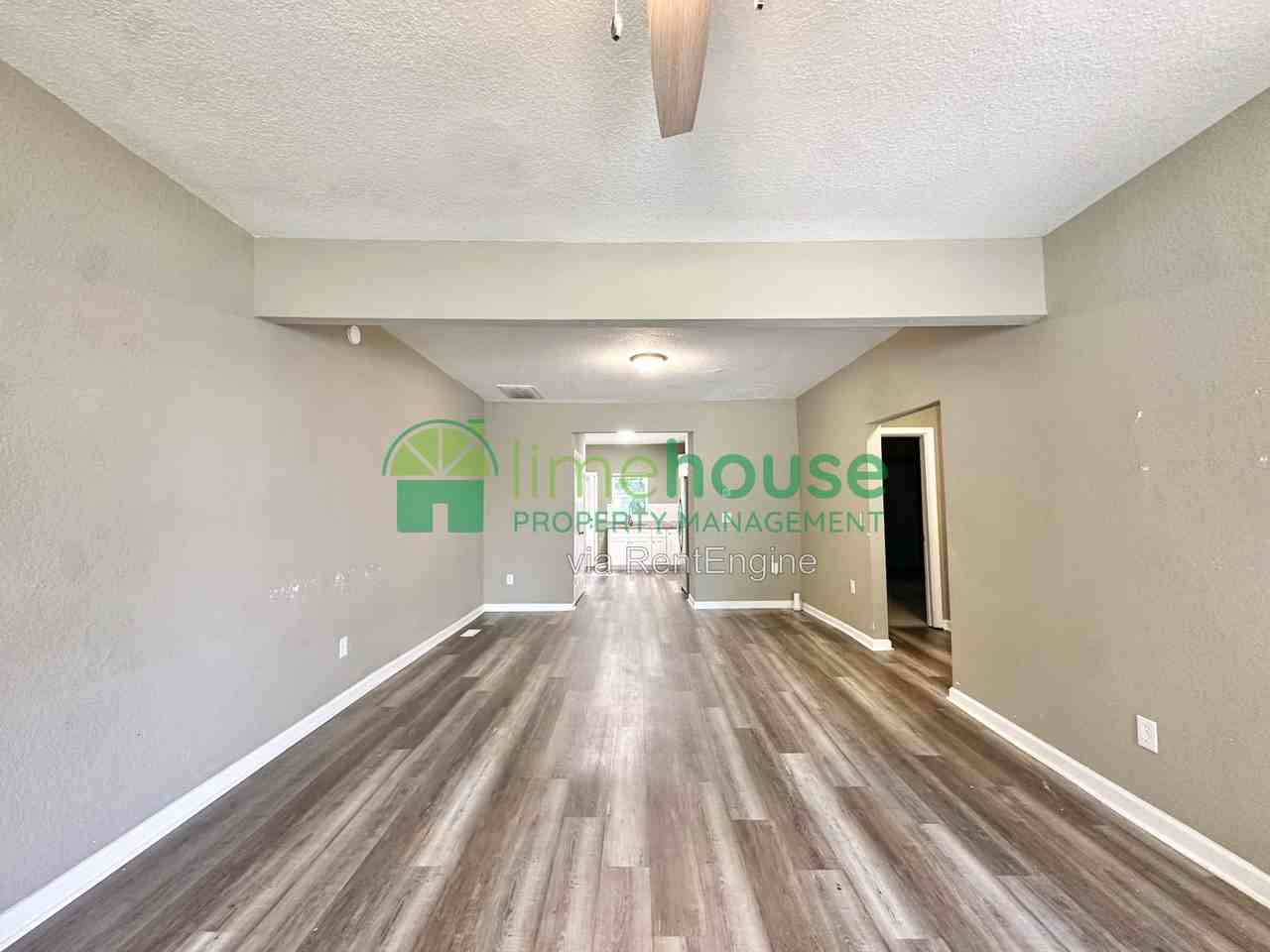1904 Deep Creek Blvd - Photo 4 of 22
