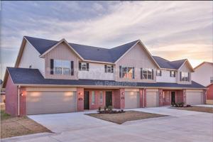 featured image of 2702 W Kilimanjaro Way