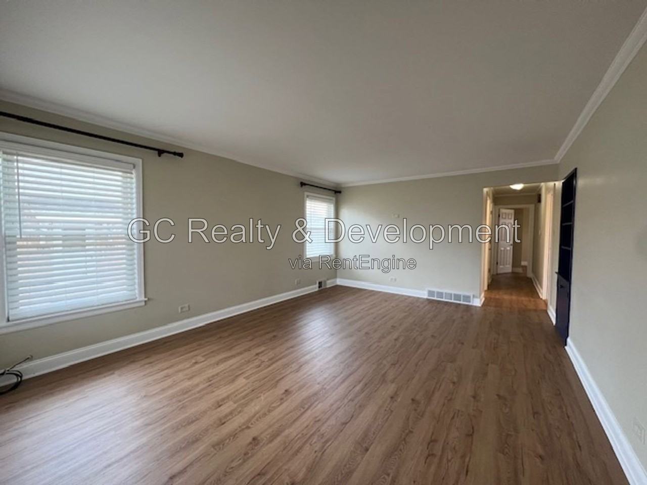 7613 N Harlem Ave - Photo 3 of 24