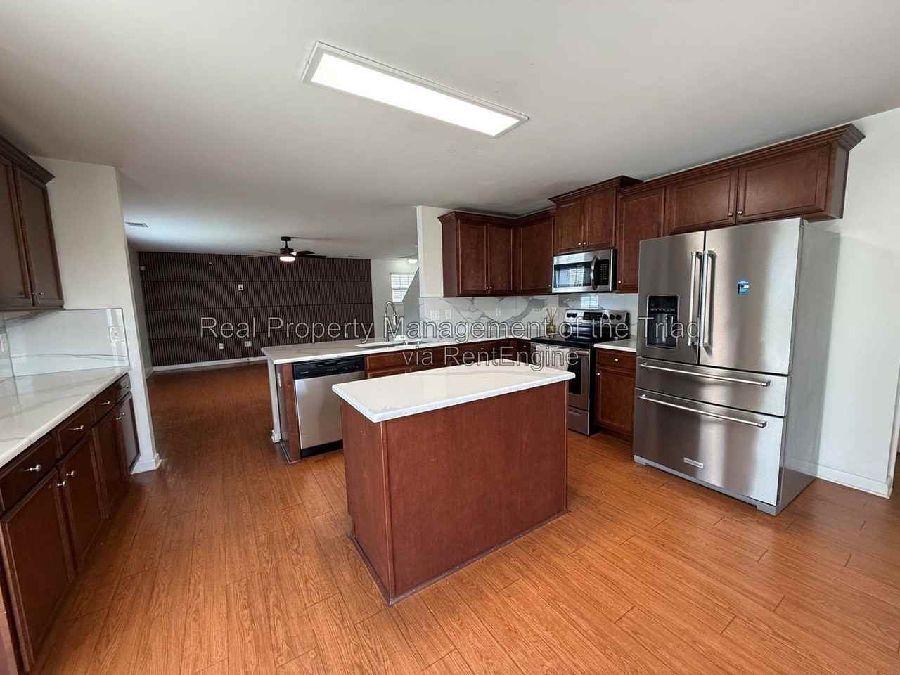 1759 Waverley Oak Dr - Photo 5 of 23