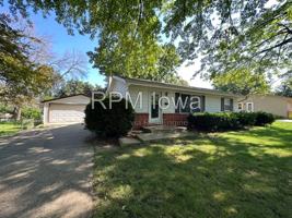 featured image of 1318 Sw Lynn Dr