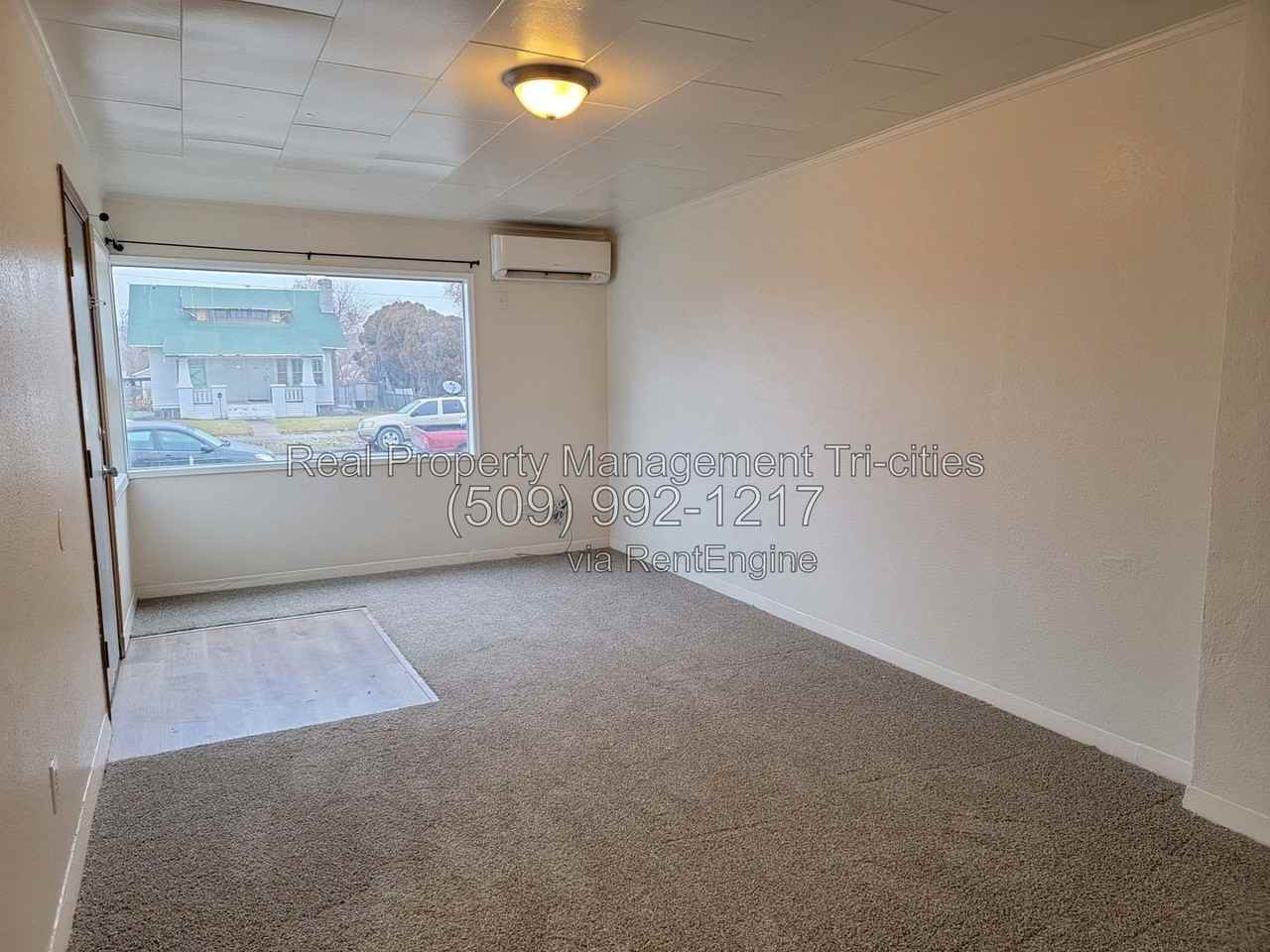 728 W Bonneville St #1 - Photo 2 of 10