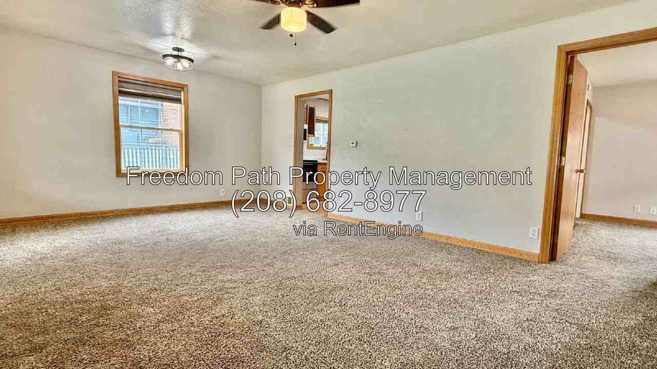 309 W Mission Ave - Photo 3 of 20