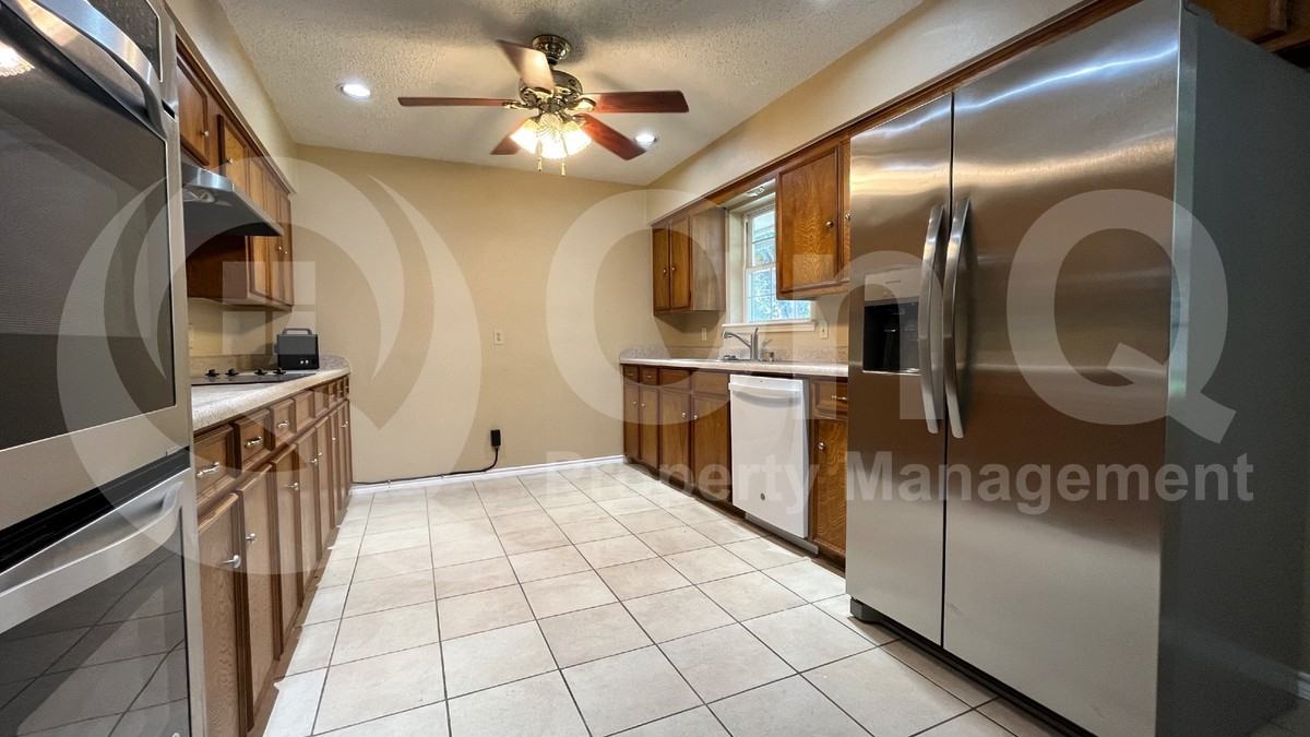 14506 Ablon Dr - Photo 4 of 23