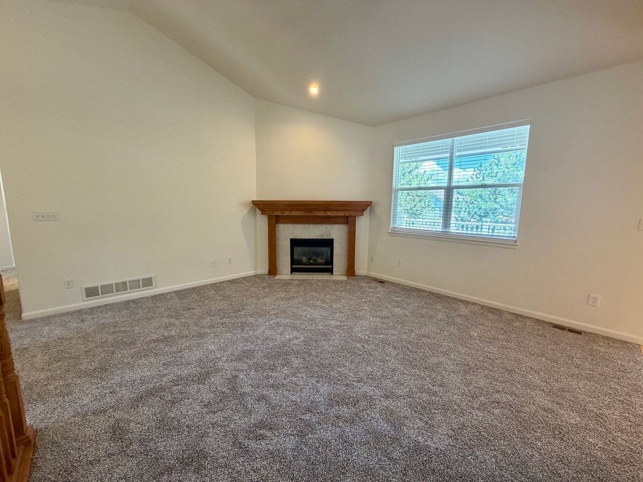 3302 68th Avenue Ct - Photo 7 of 44