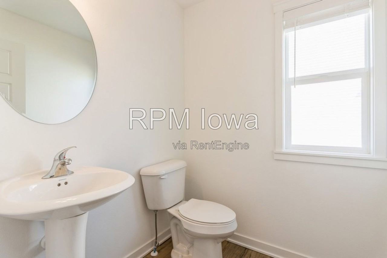 1241 Nw Yorktown Dr - Photo 5 of 16