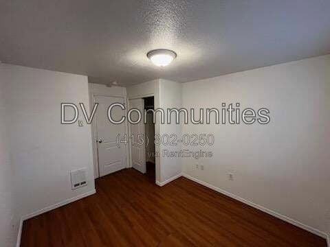 2521 Nw Cedar Ave #3 - Photo 6 of 8