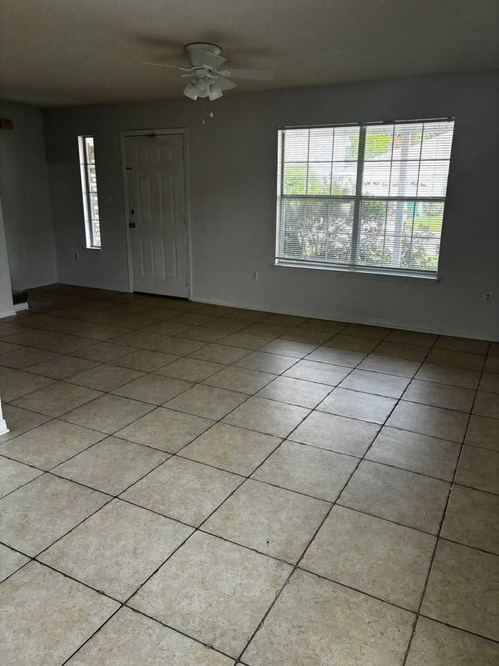 1130 Jeni Mae Ct - Photo 4 of 21
