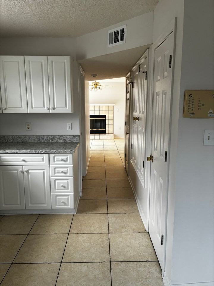 1130 Jeni Mae Ct - Photo 6 of 21