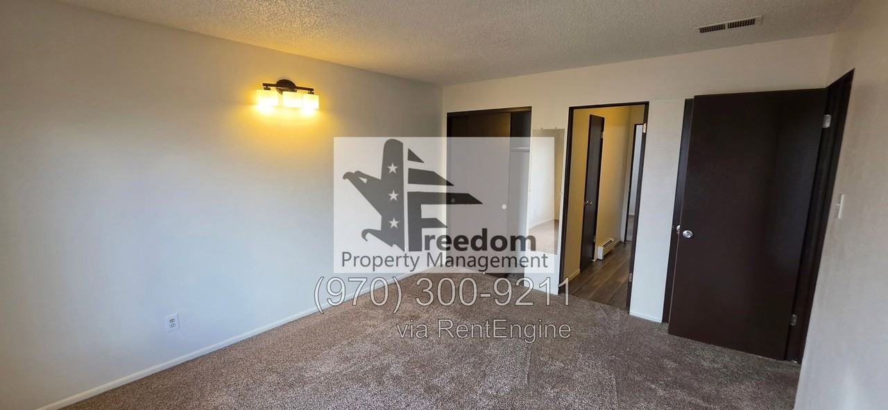 1300 N 21st St #302 - Photo 7 of 8