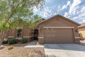 featured image of 18295 W Saguaro Ln