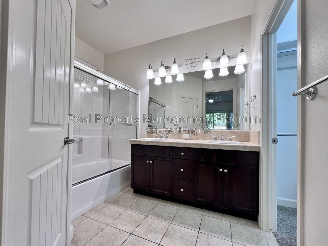1697 N Connery Ln - Photo 5 of 32