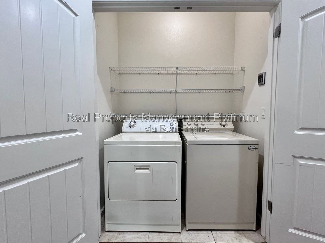 1697 N Connery Ln - Photo 6 of 32