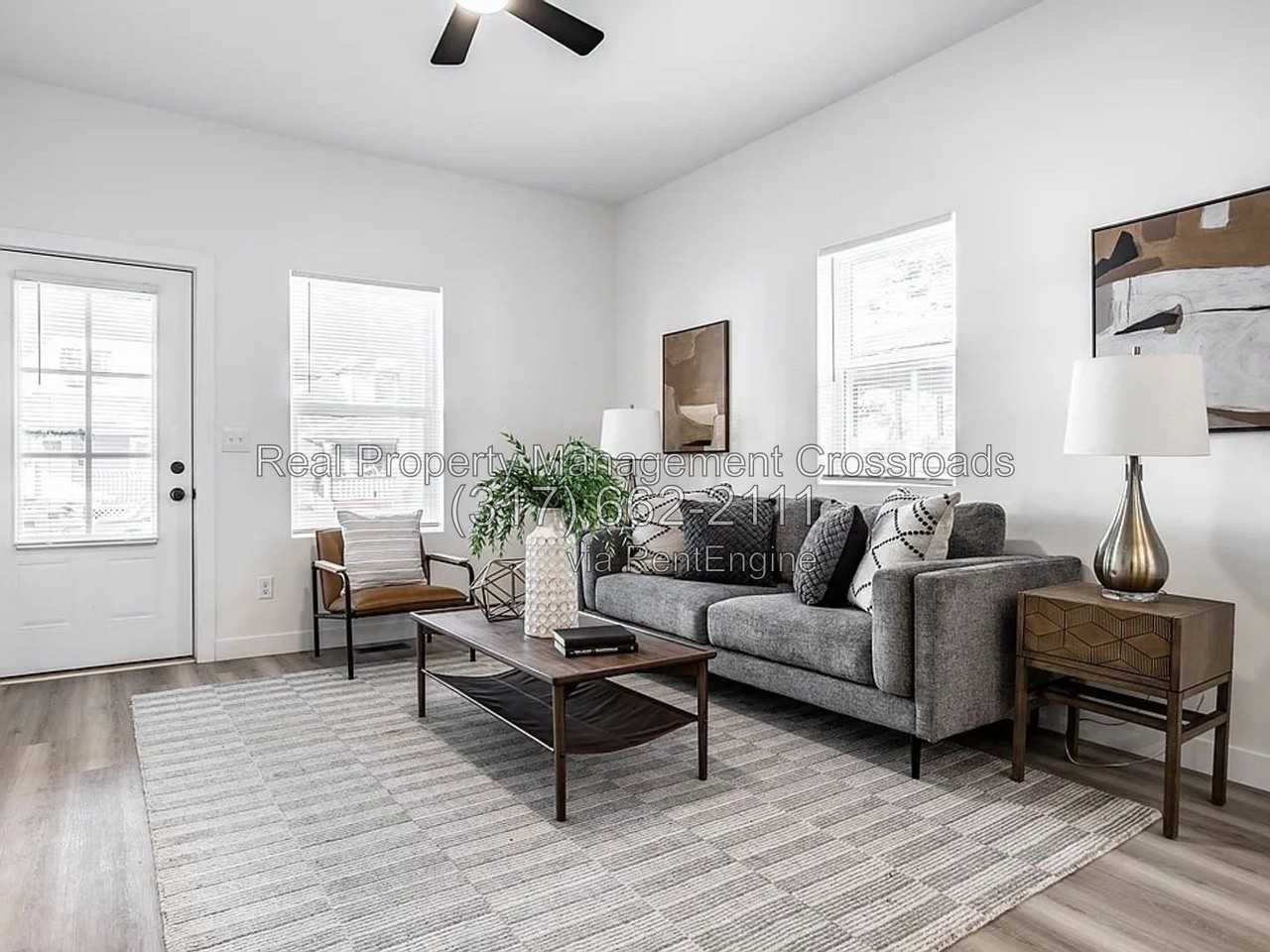 849 N Oakland Ave - Photo 6 of 44