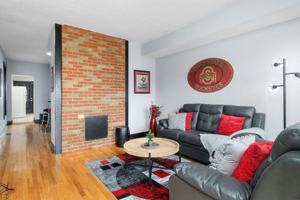 featured image of 1373 Indianola Ave