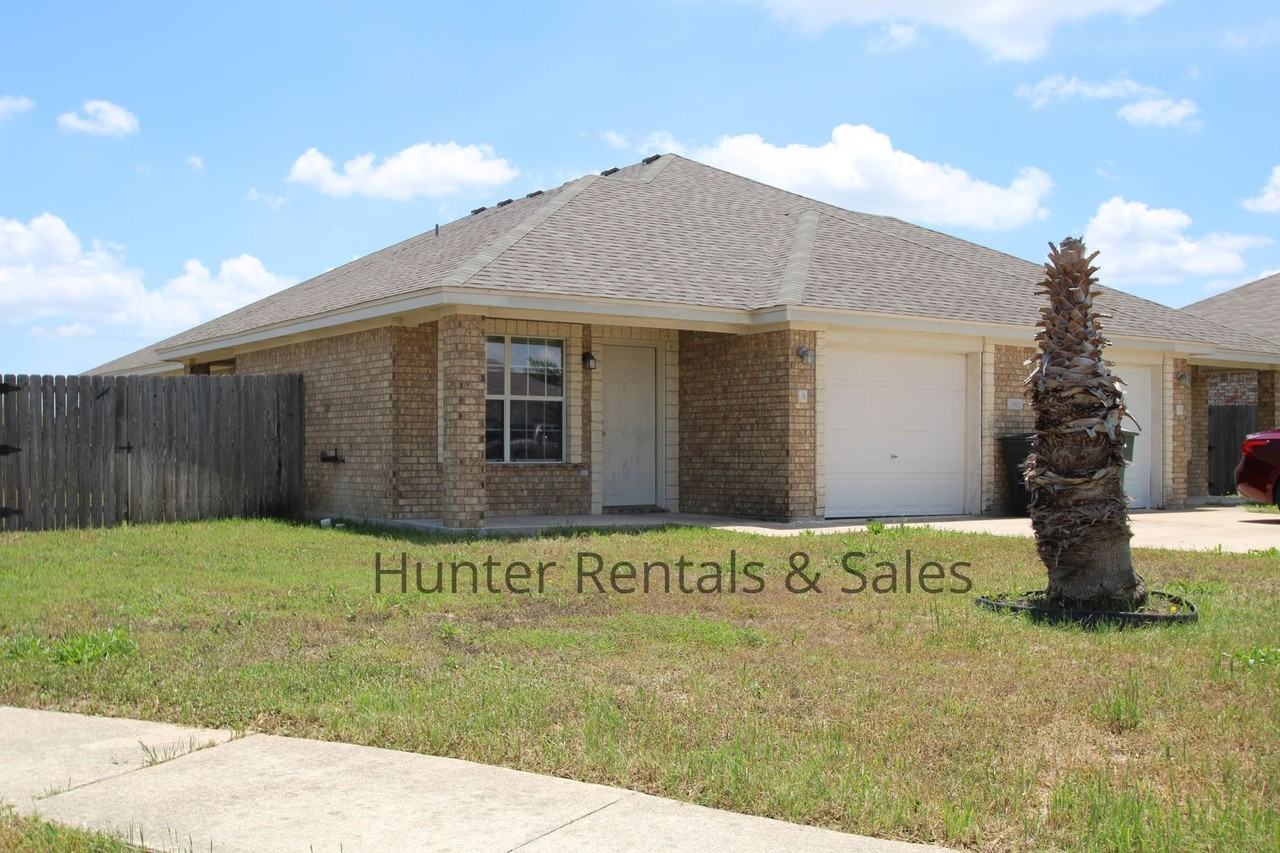1502A Golden Eagle Ct - Photo 2 of 27