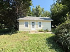 featured image of 906 Helena Ave