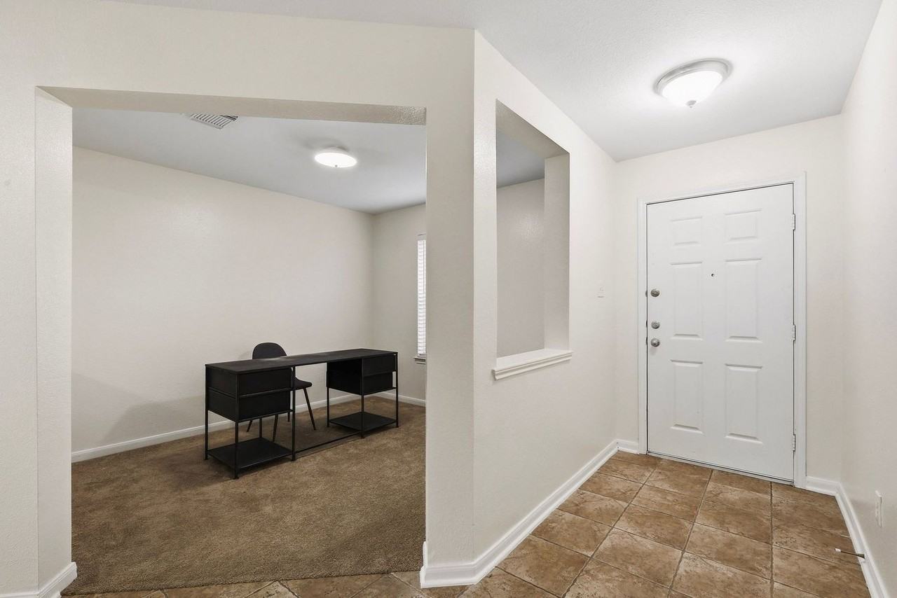 7719 Serene Wood Ln - Photo 5 of 25