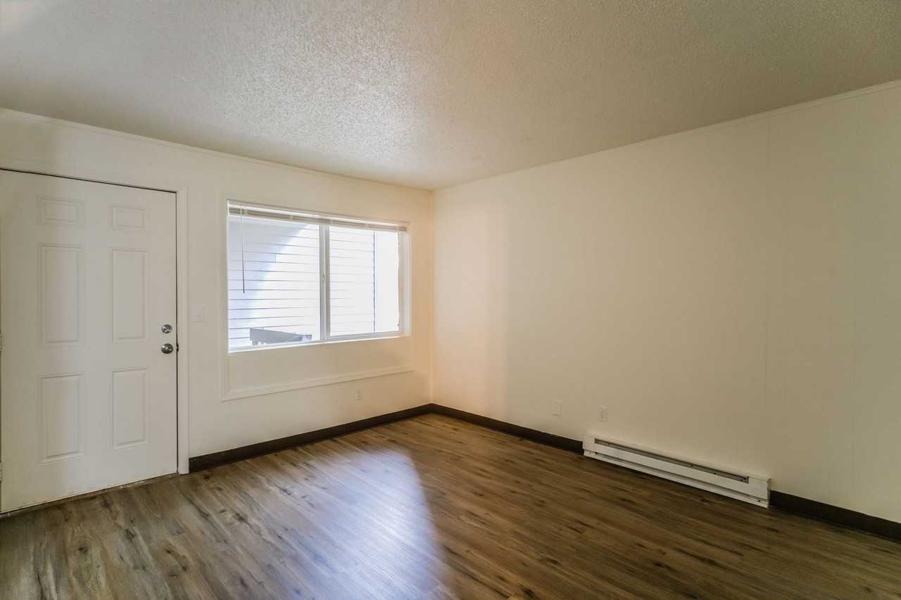 Salem Parkway Apartments - Photo 3 of 50