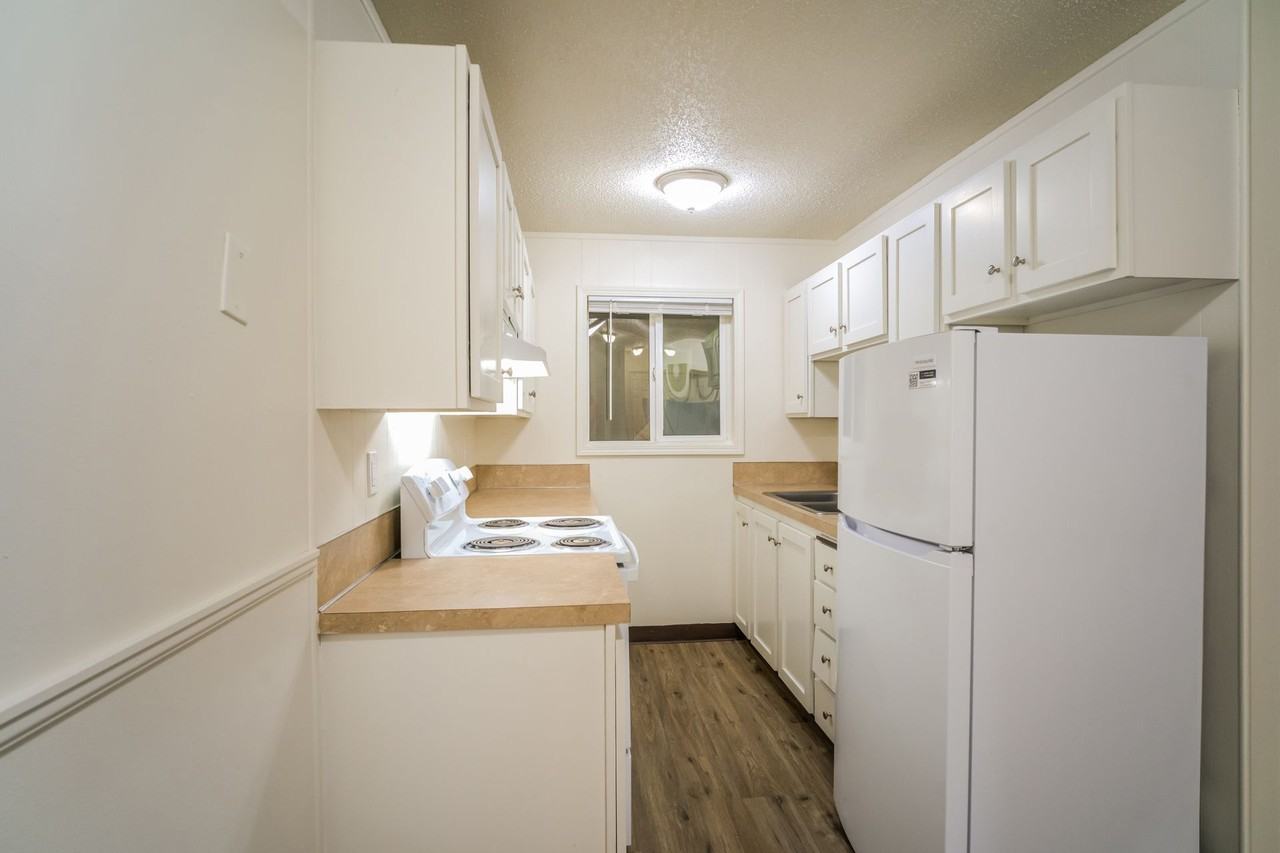 Salem Parkway Apartments - Photo 6 of 50
