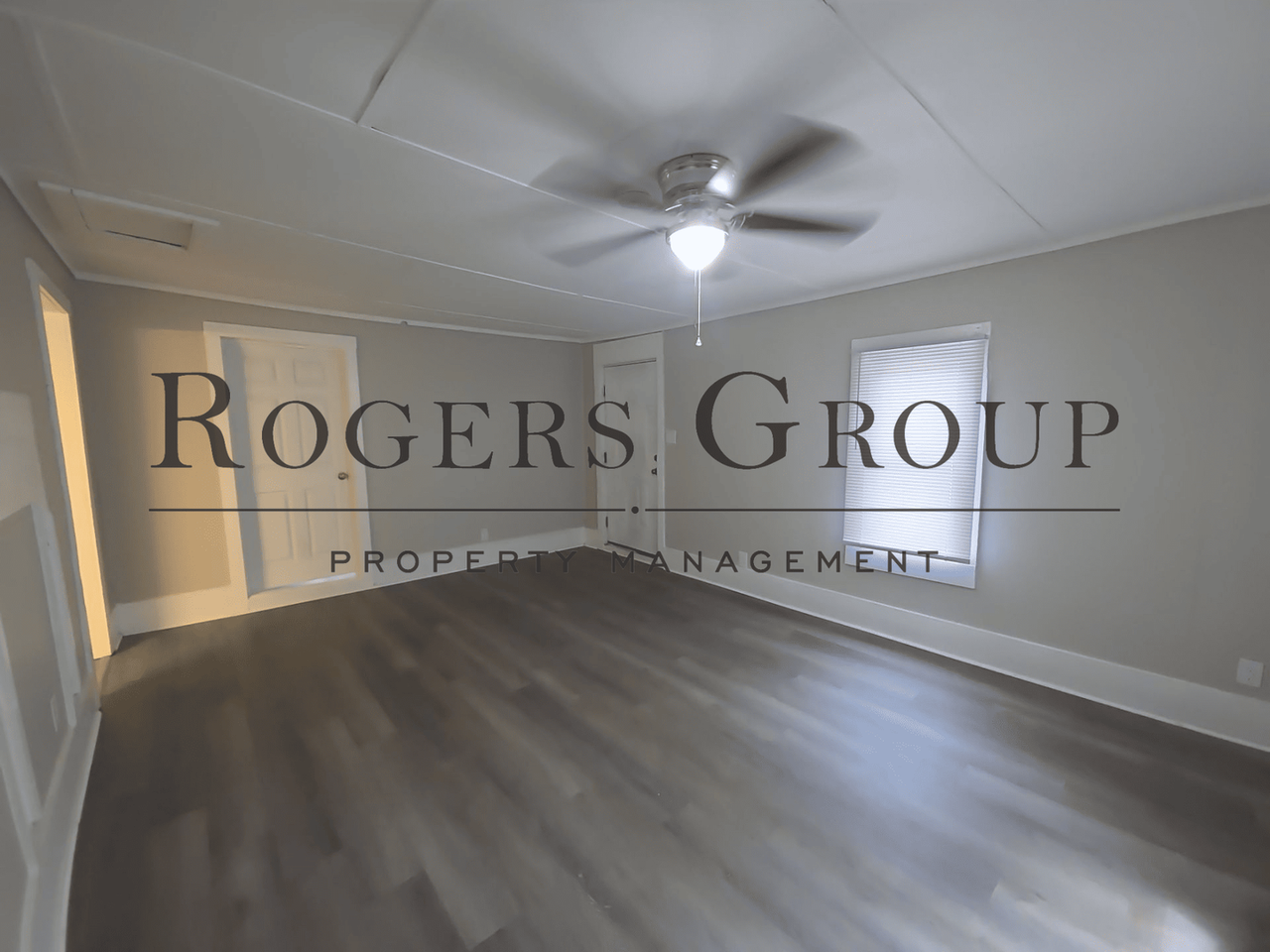 311 Perry St - Photo 7 of 12