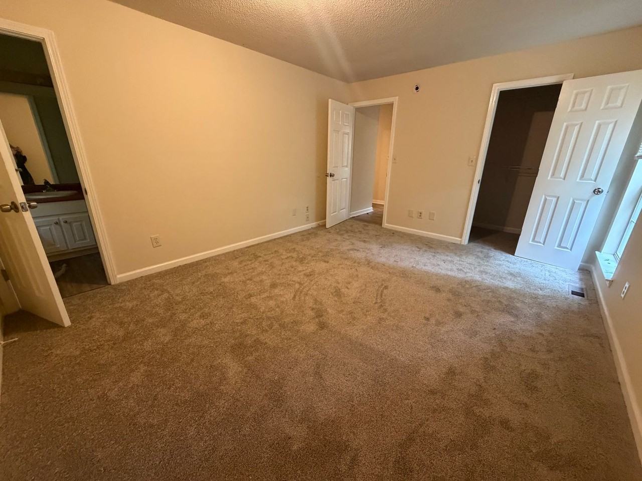 91 Bailey Dr - Photo 4 of 13