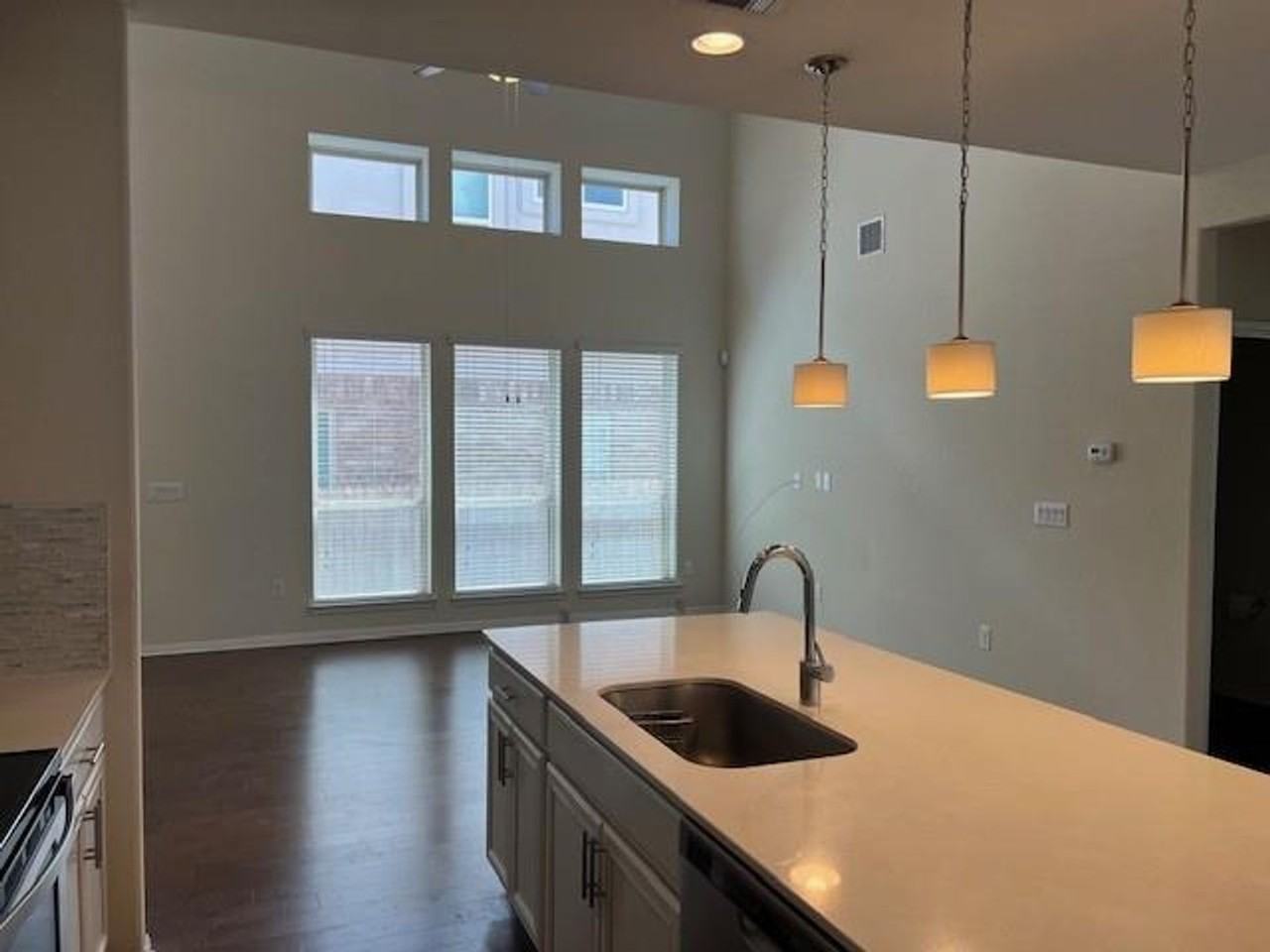 3240 E Whitestone Blvd #75 - Photo 7 of 21