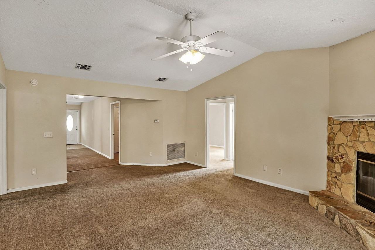 11349 Blossom Ridge Dr - Photo 4 of 22