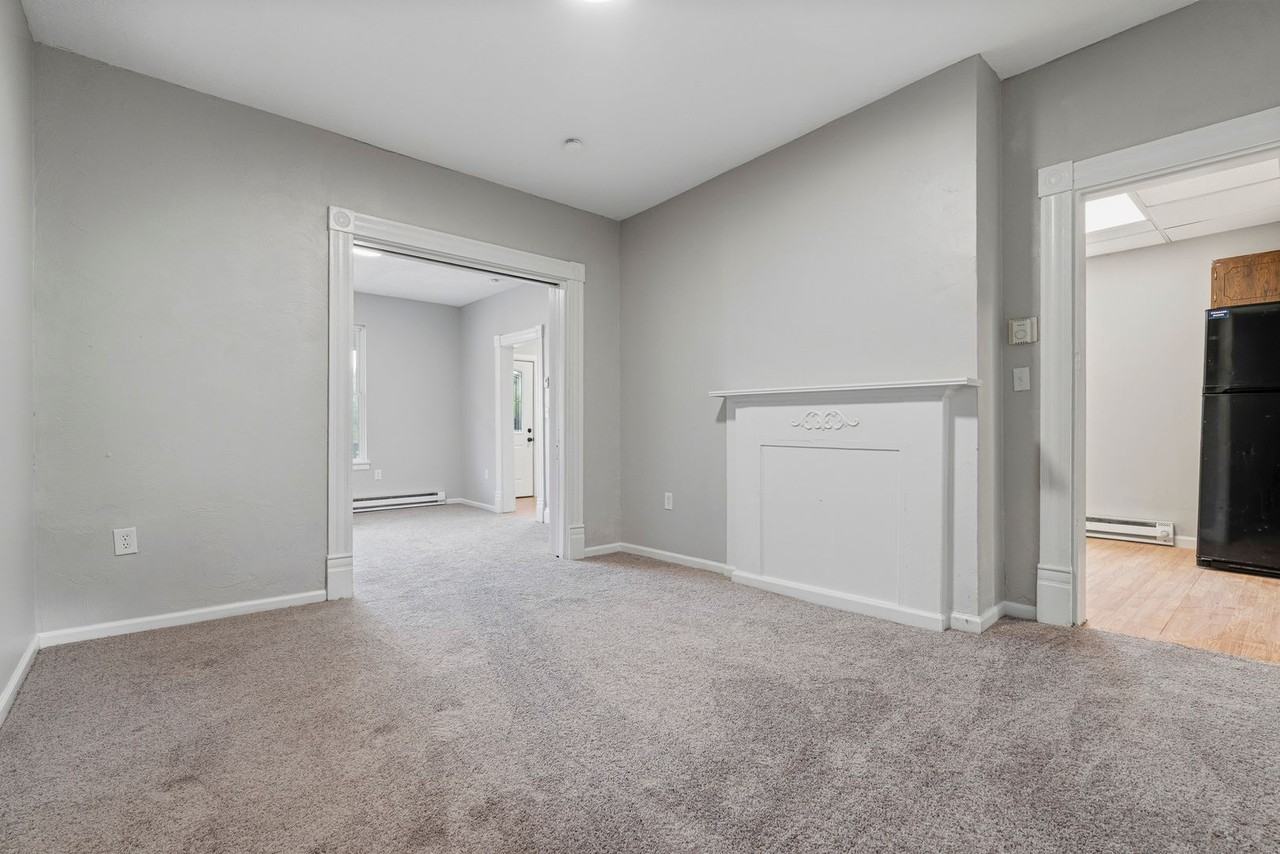 865 E 11th Ave - Photo 4 of 28