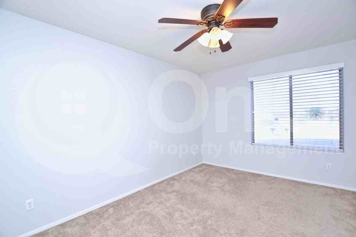 6629 W Rose Garden Ln - Photo 2 of 32