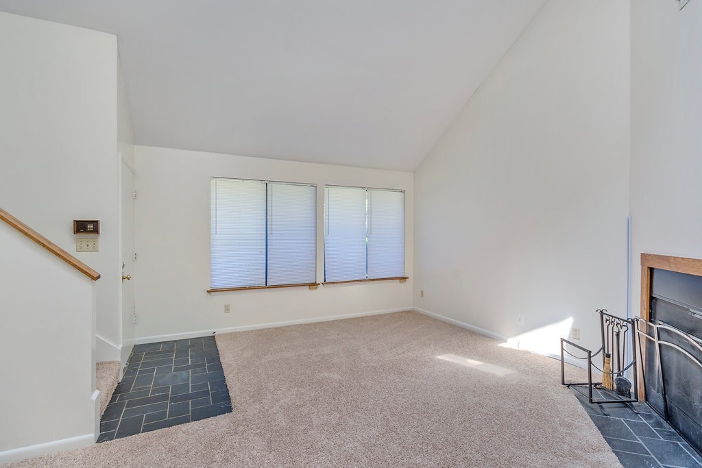 1543 Birnam Dr - Photo 3 of 10