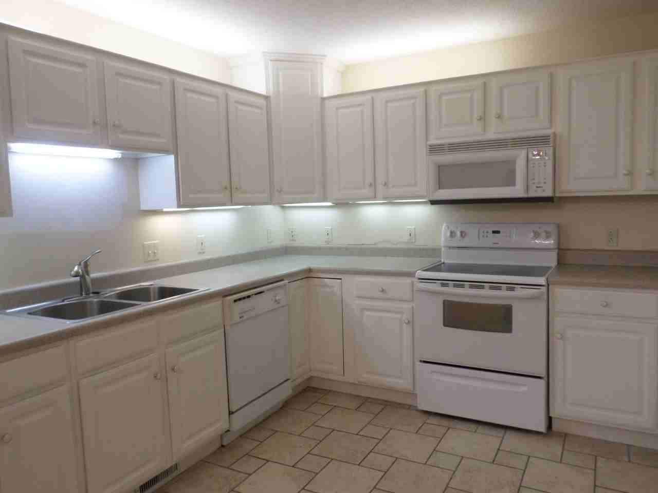 1035 Red Leaf Dr - Photo 2 of 16
