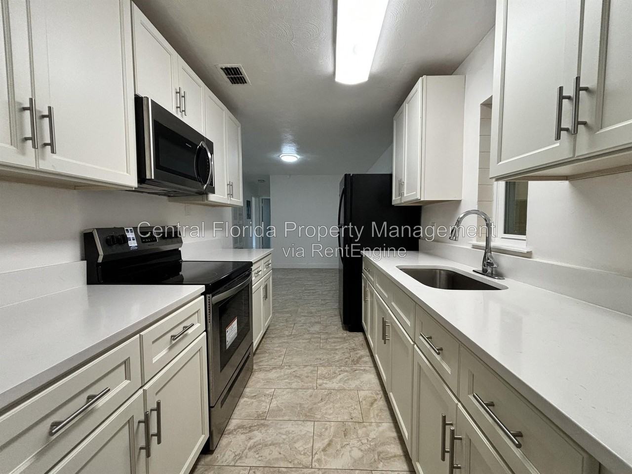 4606 Meadowbrook Ave - Photo 6 of 22