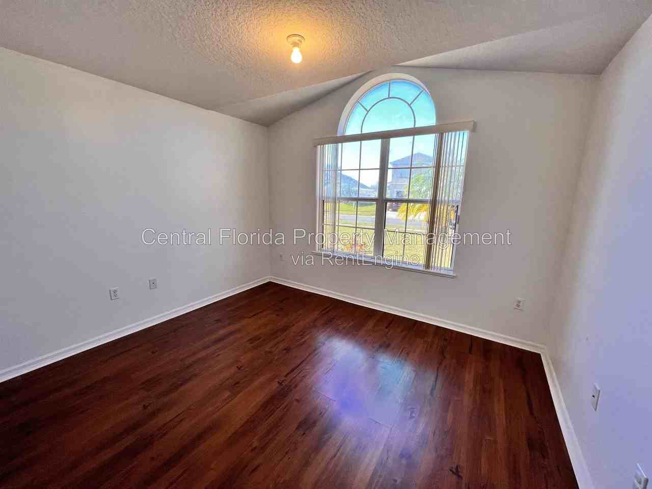 5647 Sycamore Canyon Dr - Photo 6 of 25