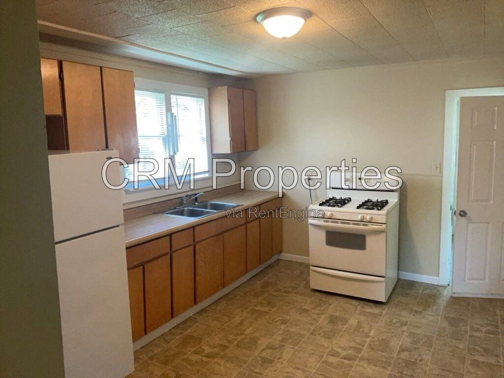 1341 S Delphos St - Photo 6 of 16