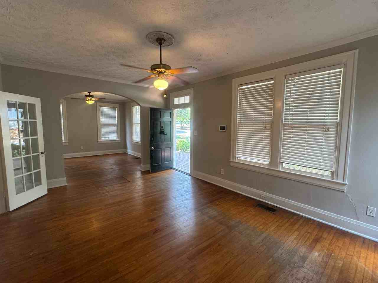 1154 S Lawrence St - Photo 4 of 27