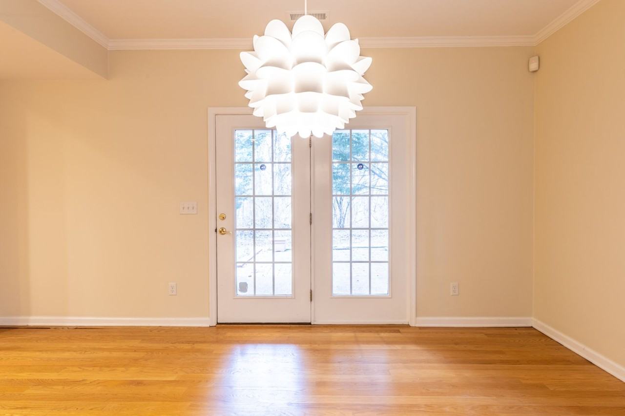 158 Burnet St - Photo 5 of 50