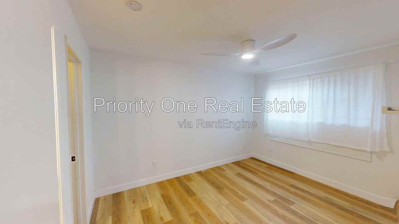 4420 Cleveland Ave #4 - Photo 6 of 15