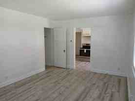 238 E Beechwood Ave - Photo 1 of 1