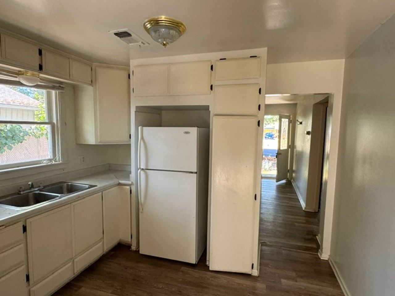 809 King St - Photo 3 of 15