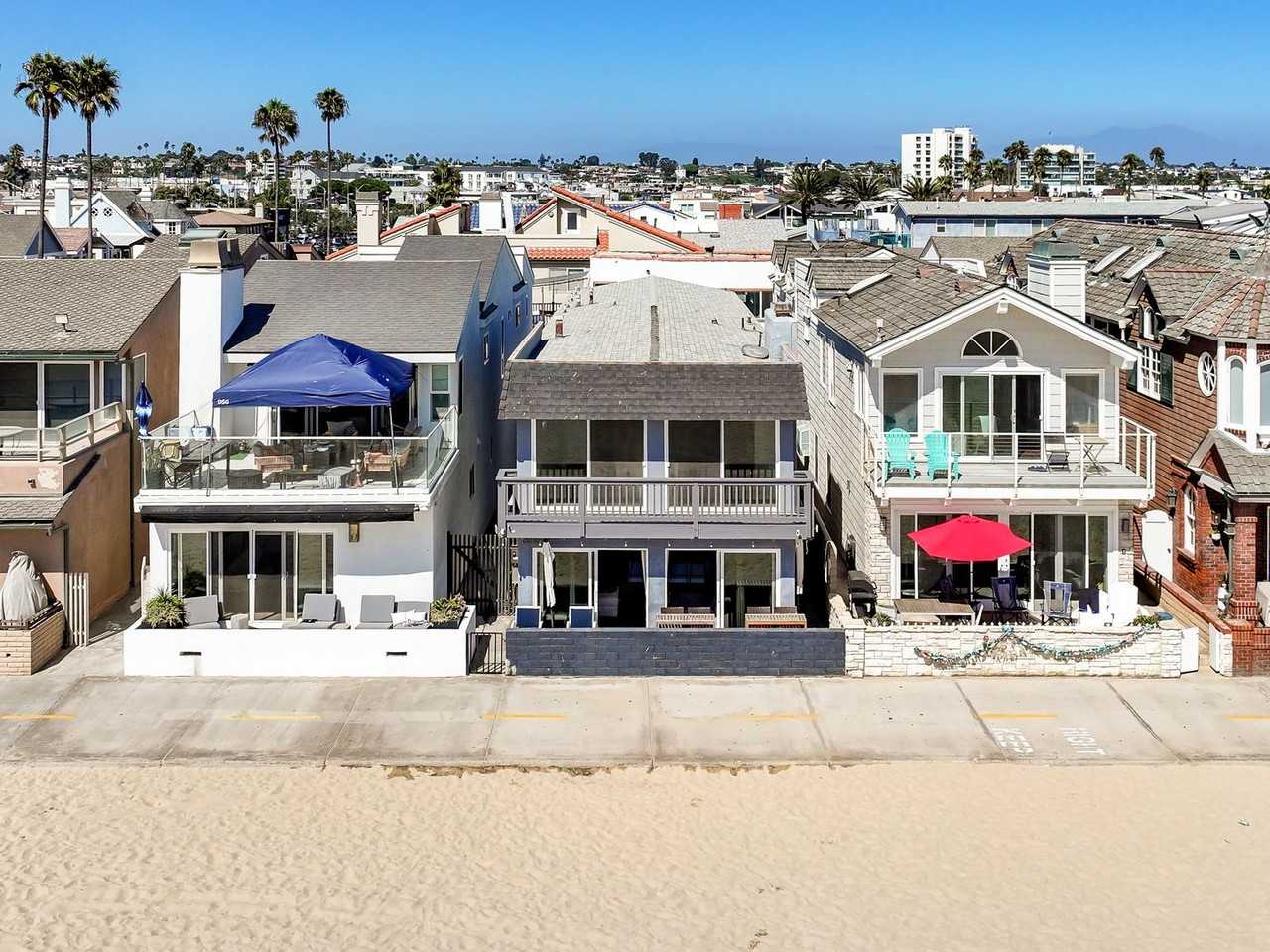 3010 W Oceanfront - Photo 2 of 30